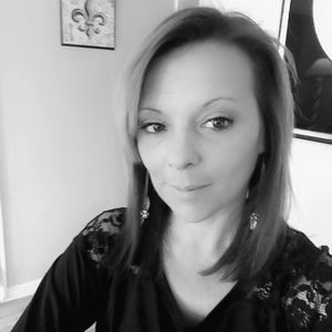 Meet your Posher, Crystal